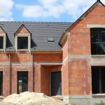 Comment négocier des contrats de construction pour maisons neuves ?